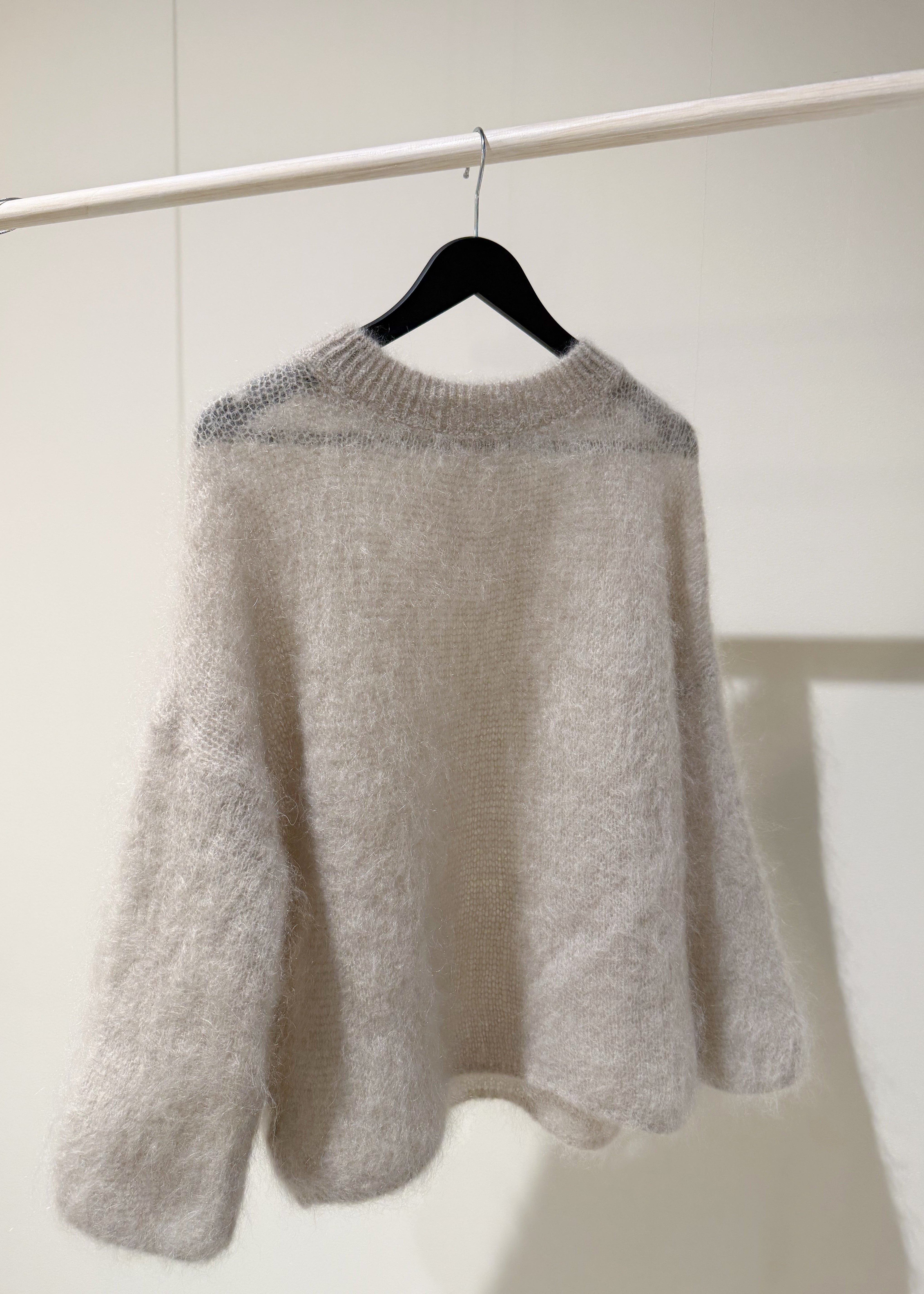 Plush Mohair Airy Crewneck