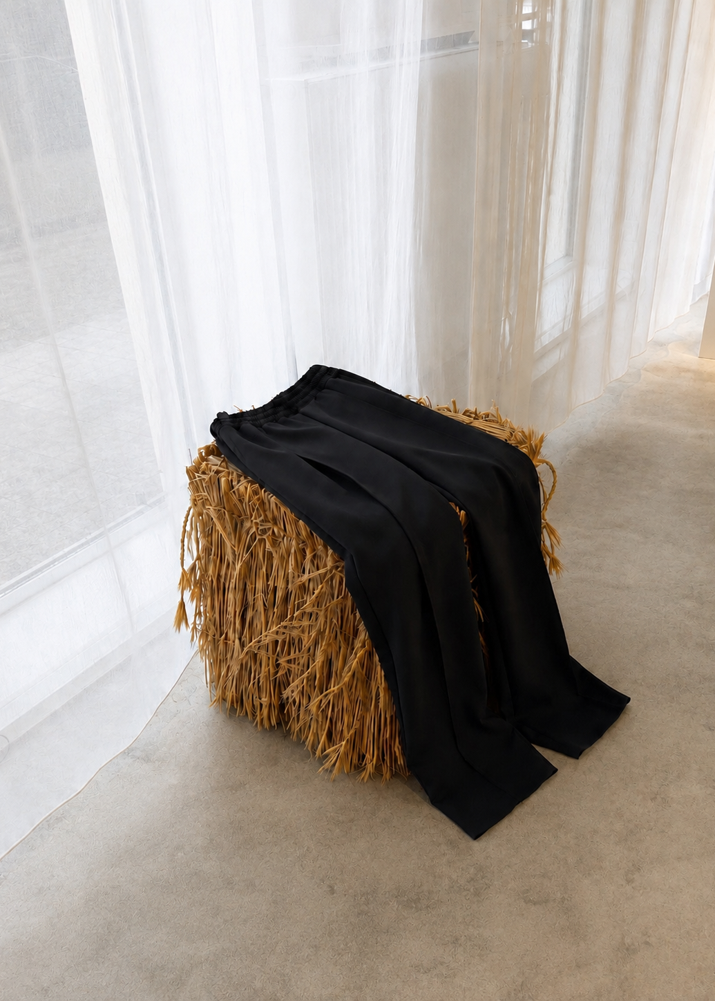Studio Pintuck Pant
