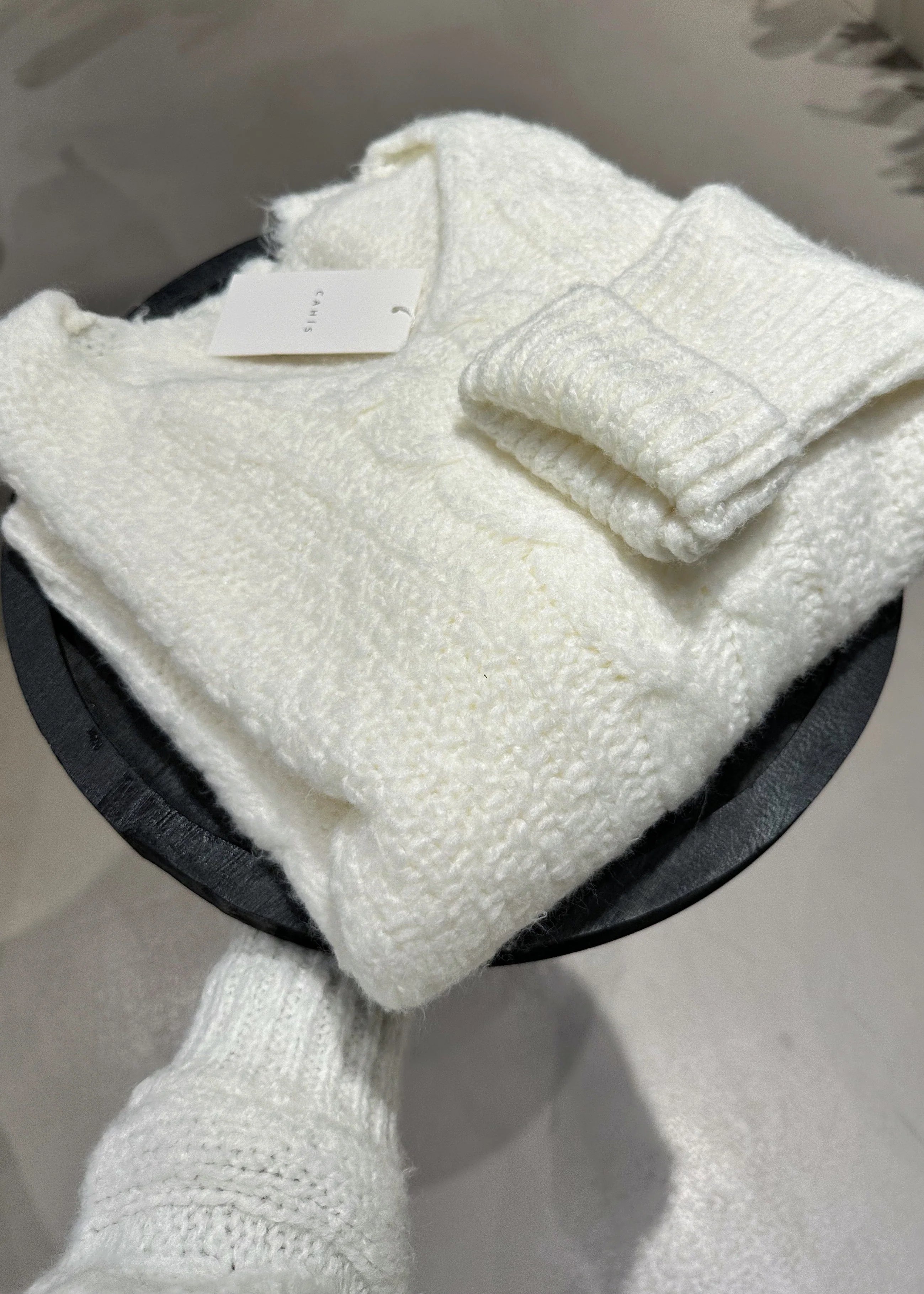 Airy Cable Knit