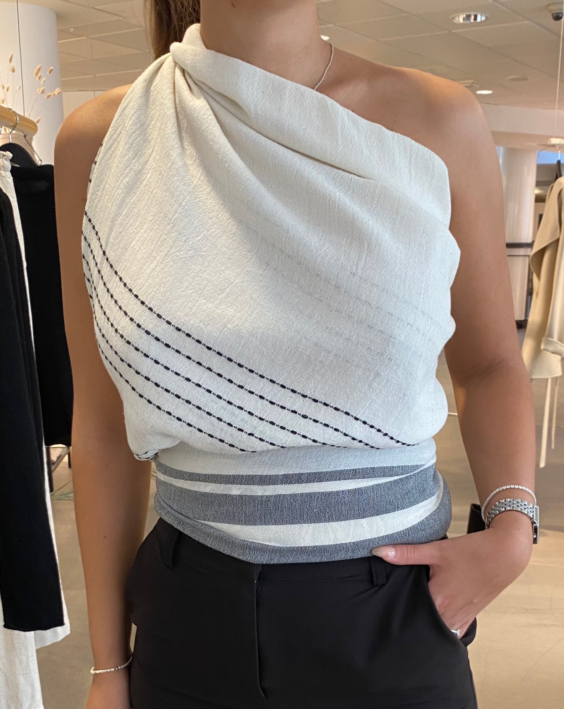 Aira fouta towel- Navy Stripe
